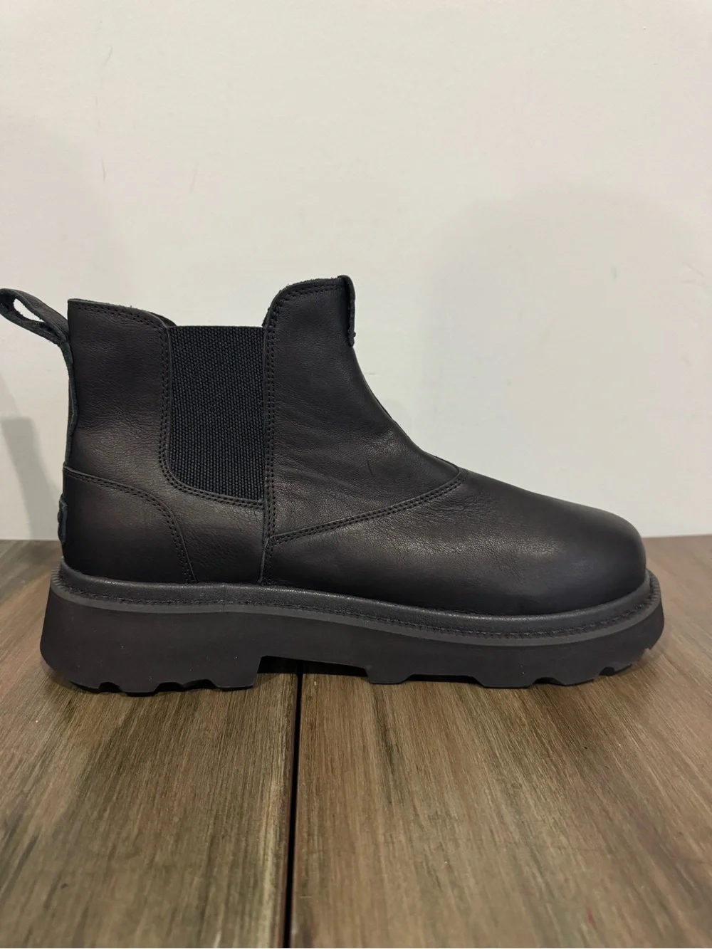 UGG CHELSEA LUG LEATHER MEN BOOTS